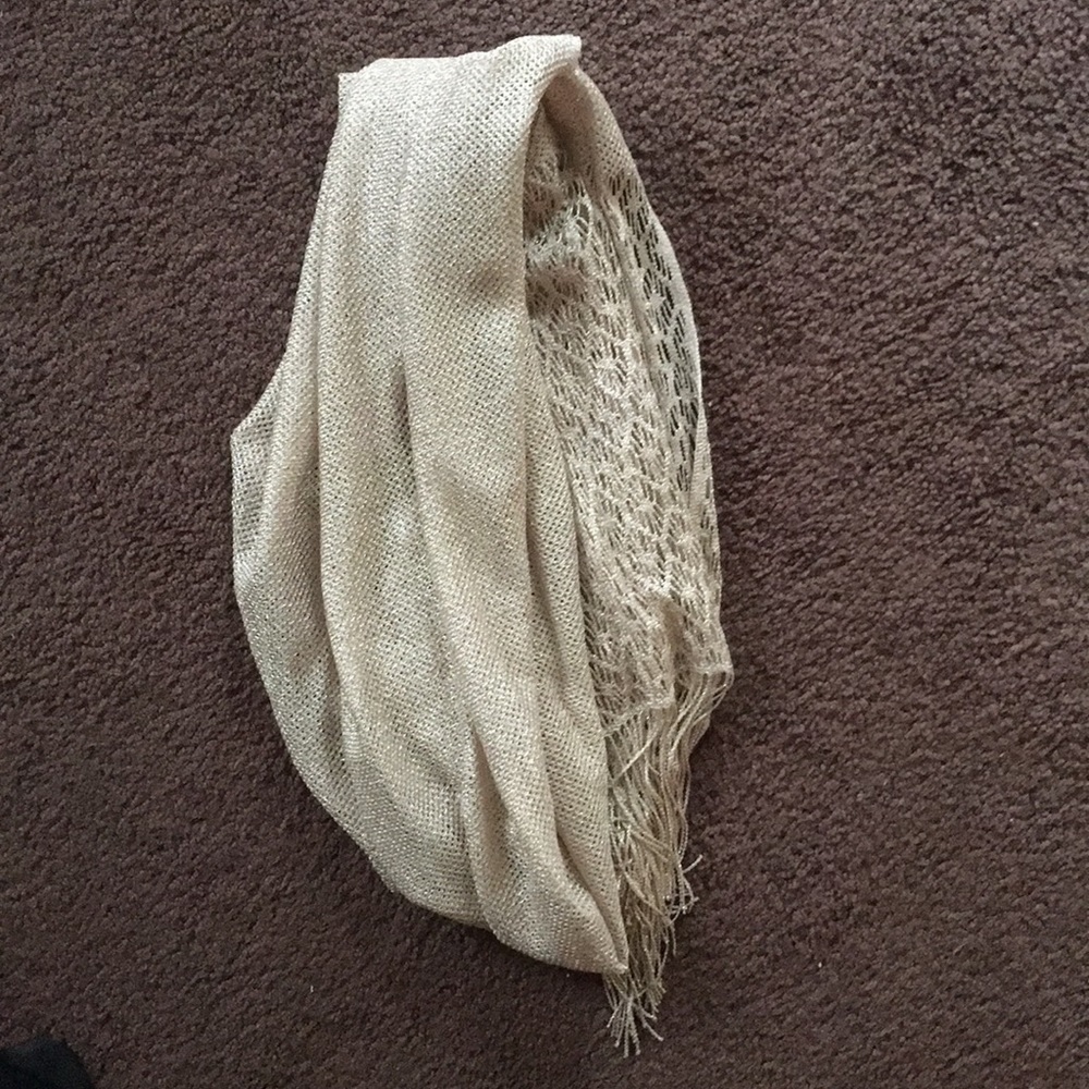 Nordstrom pashmina gold with fringe! NEW - Picture 4 of 5
